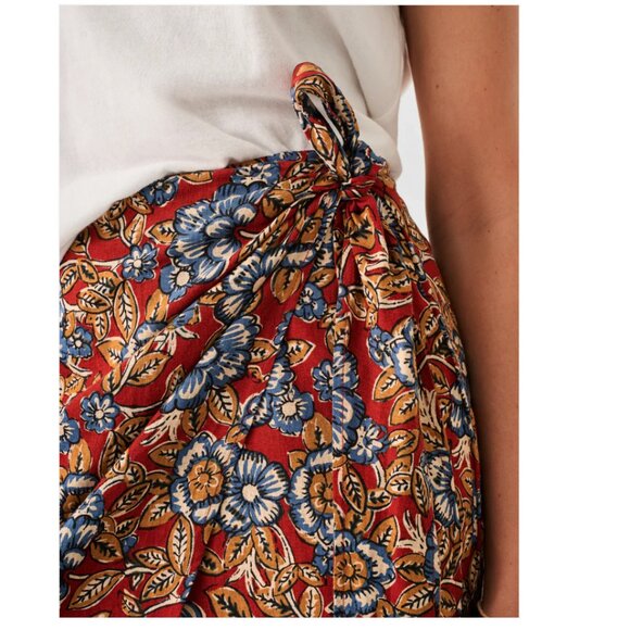 FAHERTY Pacifica Linen Wrap Skirt - Red Desert Bloom Small - Picture 4 of 12